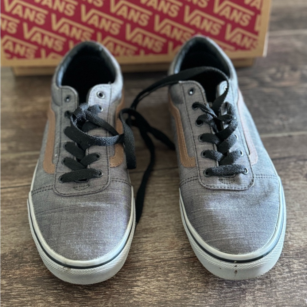 Boys Ward Vans - Gray with brown- size 5